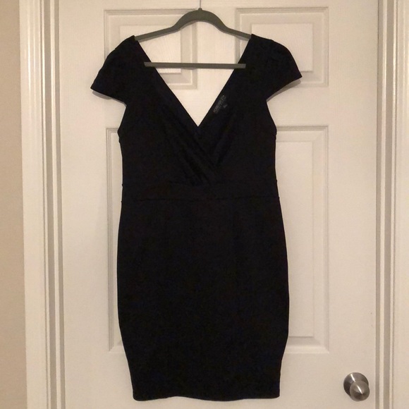 Forever 21 Dresses & Skirts - Forever 21 black fitted dress.